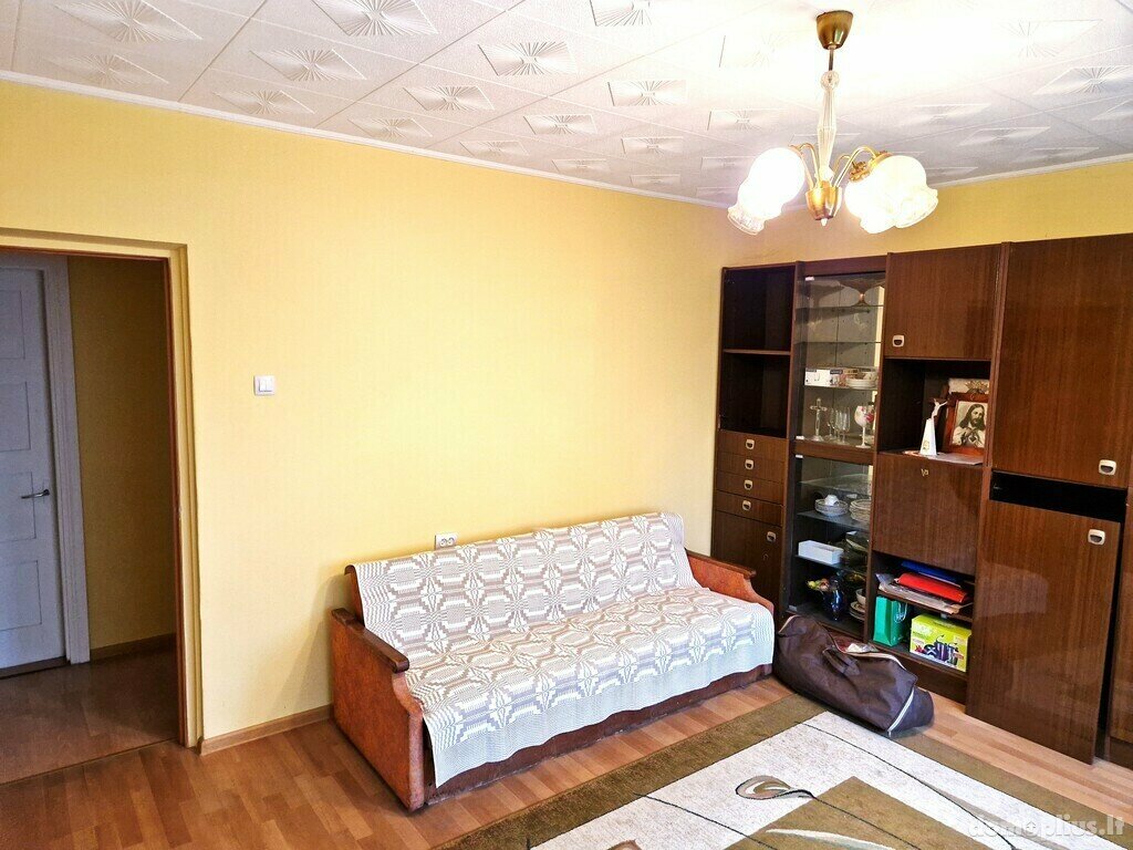 Parduodamas gyvenamasis namas Utenos rajono sav., Utenoje, Ąžuolijos g.