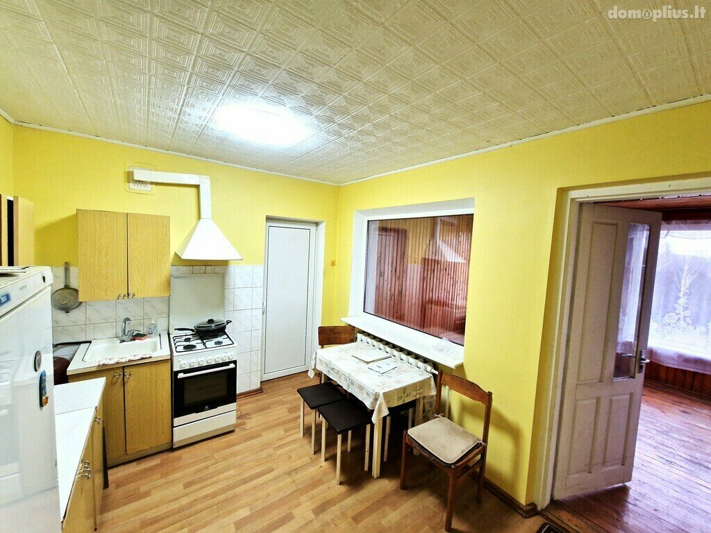 Parduodamas gyvenamasis namas Utenos rajono sav., Utenoje, Ąžuolijos g.