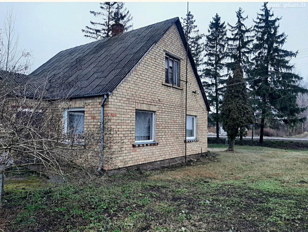Parduodamas gyvenamasis namas Pakruojo rajono sav., Degėsiuose, Saulės g.