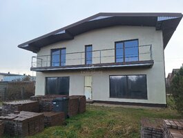 Gyvenamasis namas Klaipėdoje, Mokyklos, Renetų g.