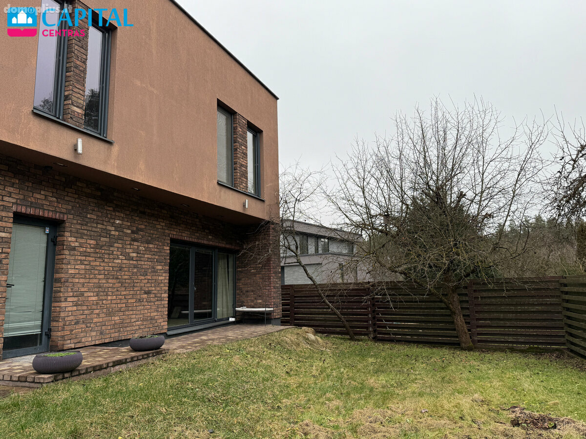 Parduodamas gyvenamasis namas Vilnius, Vilniuje, Turniškių Sodų g.