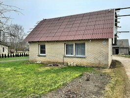 Sodyba Pakruojo rajono sav., Preičiūnuose, Jaunimo g.