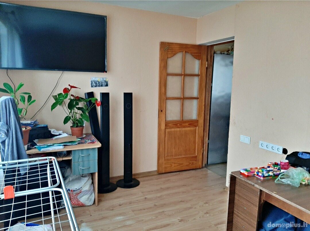 Parduodama sodyba Pakruojo rajono sav., Preičiūnuose, Jaunimo g.