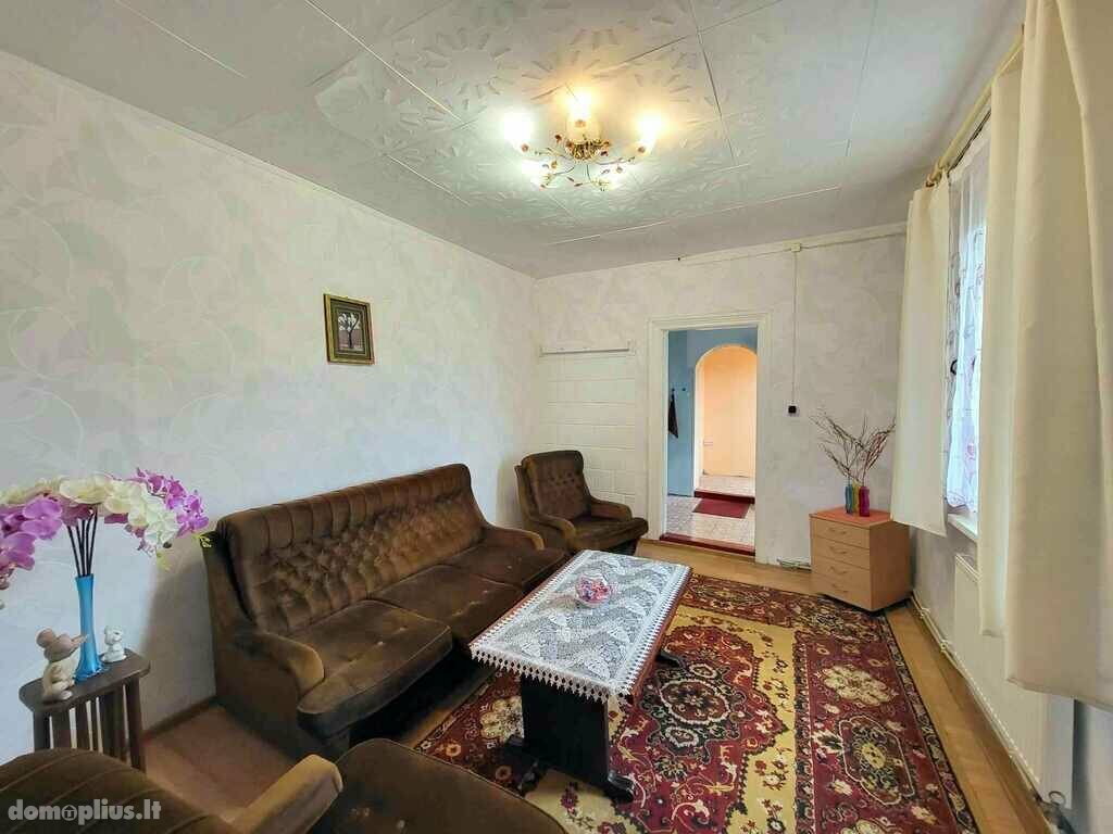 Parduodama gyvenamojo namo dalis Šiauliuose, Centre, Ilgoji g.