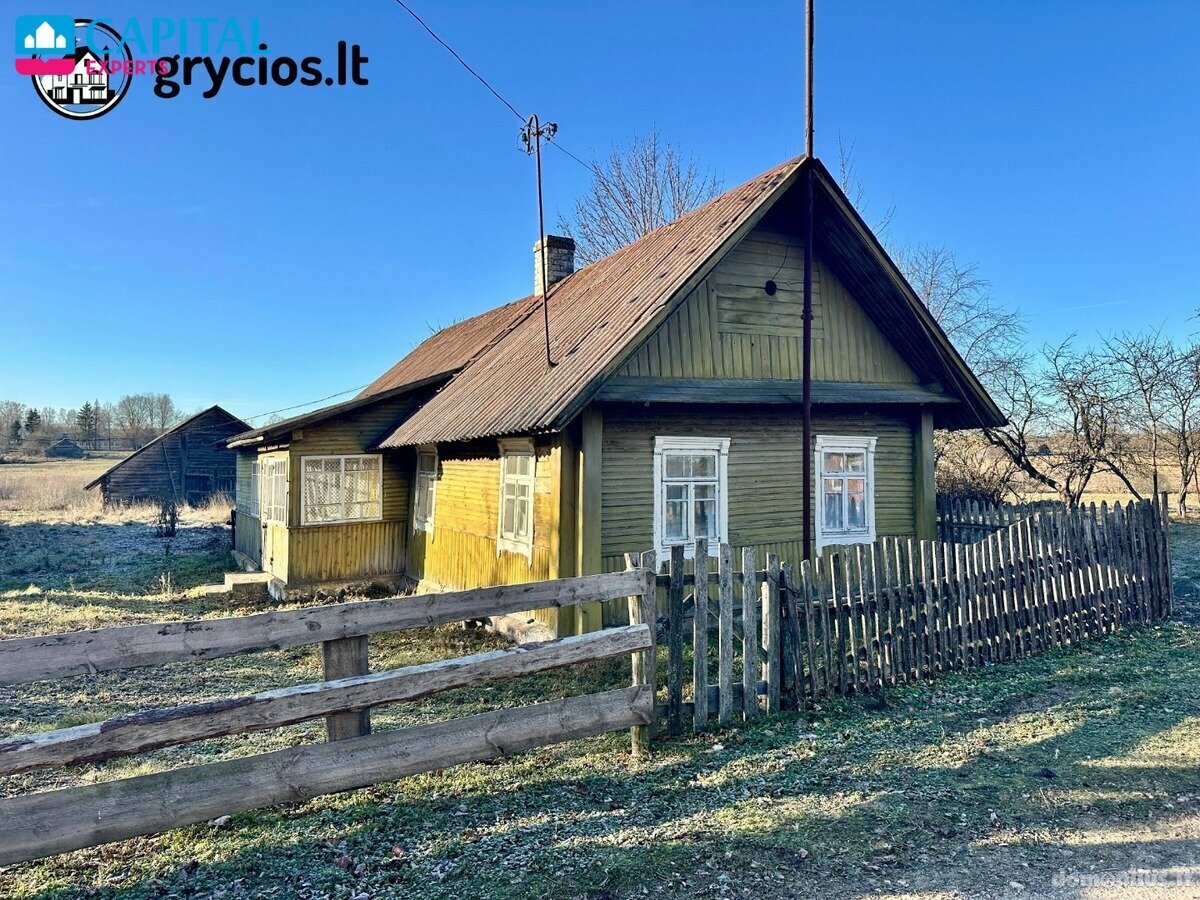 Parduodamas gyvenamasis namas Šalčininkų rajono sav., Smališkėse