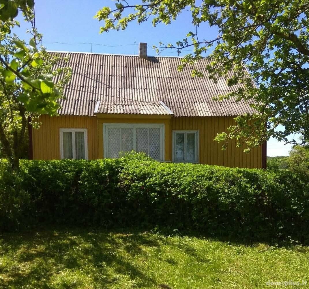 Parduodama sodyba Kelmės rajono sav., Gudeliuose, Gudelių g.