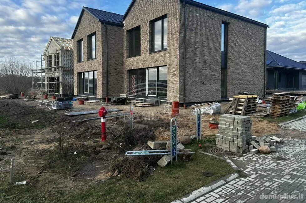 Parduodamas sublokuotas namas Klaipėdoje, Tauralaukyje, Tauralaukio g.