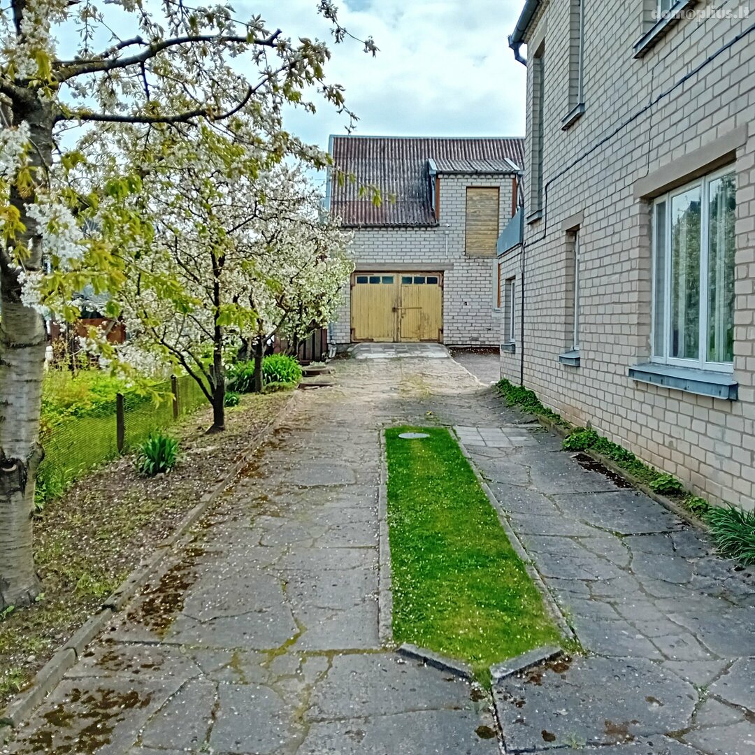 Parduodamas gyvenamasis namas Biržų rajono sav., Biržuose, Kalno g.