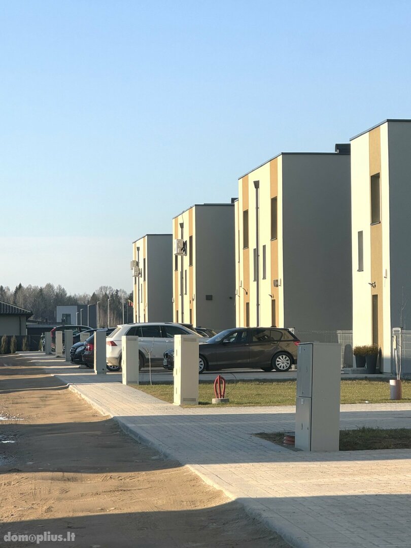 Parduodamas sublokuotas namas Kaune, Romainiuose, Tuopų aklg.