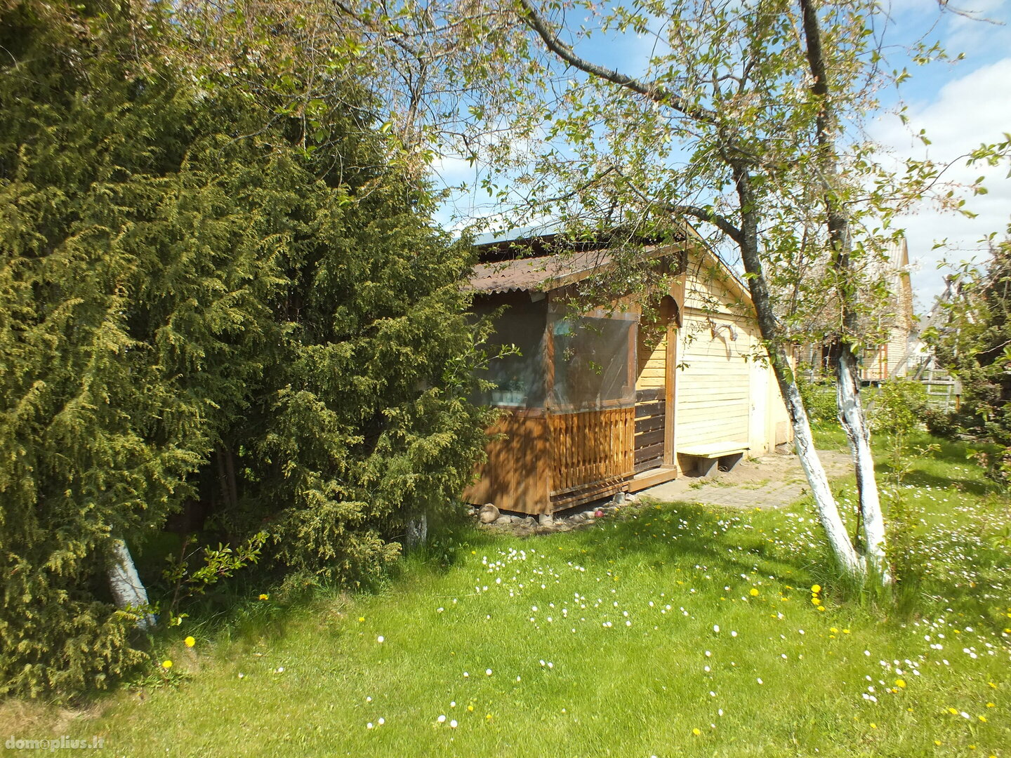 Продаётся дача Panevėžio rajono sav., Daukniškiuose, Eglių al.