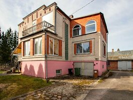 Gyvenamasis namas Biržų rajono sav., Biržuose, Rožių g.
