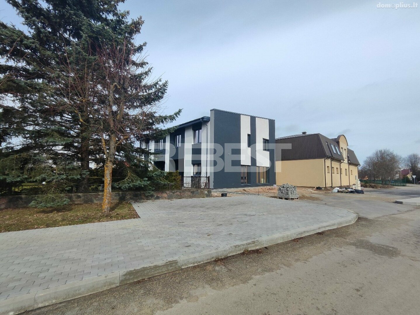 Parduodamas sublokuotas namas Šiauliuose, Šimšėje, Šakių g.
