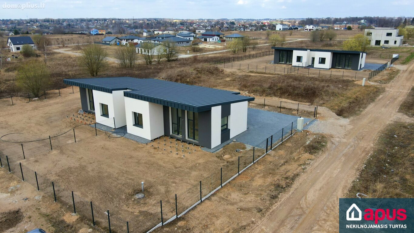 Parduodama gyvenamojo namo dalis Vilniaus rajono sav., Daržininkuose, Svajonių g.