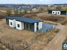 Parduodama gyvenamojo namo dalis Vilniaus rajono sav., Daržininkuose, Svajonių g.