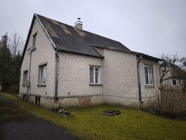 Gyvenamasis namas Zarasų rajono sav., Dusetos, Kalno g.