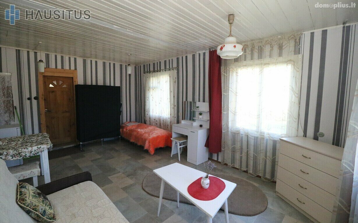 Parduodamas gyvenamasis namas Anykščių rajono sav., Anykščiuose, Taikos g.