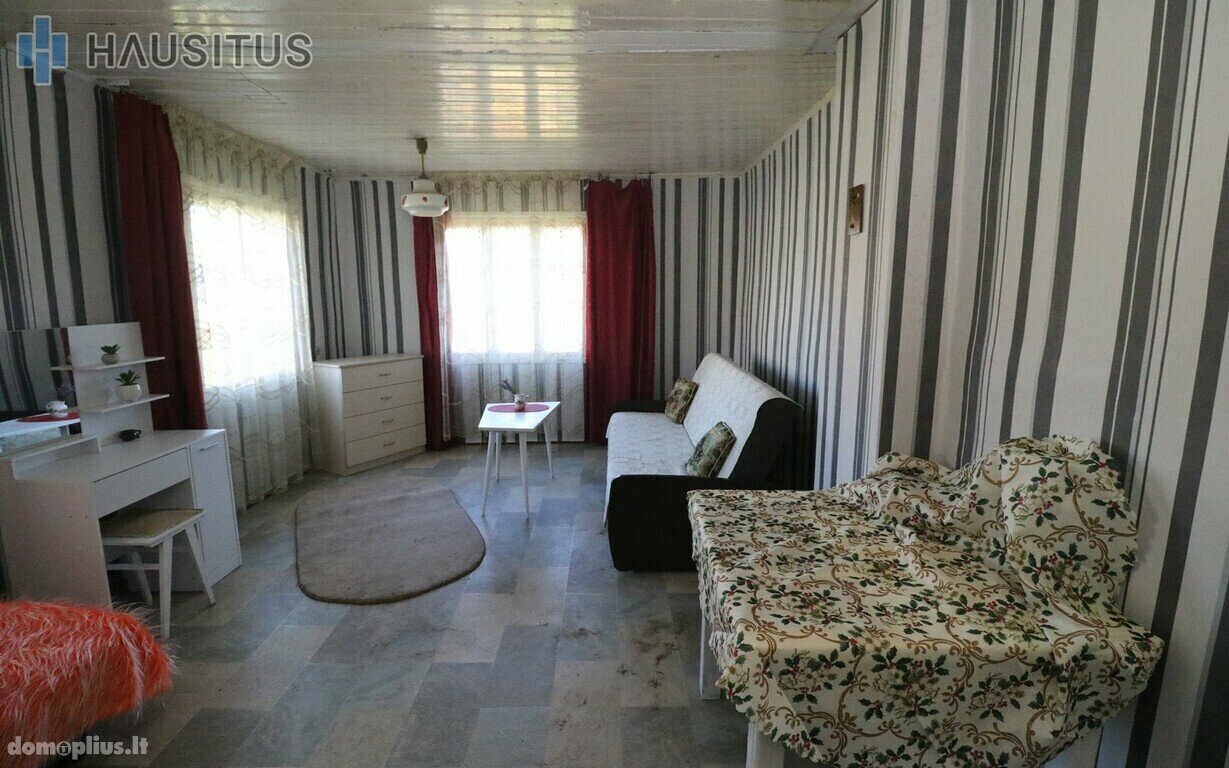 Parduodamas gyvenamasis namas Anykščių rajono sav., Anykščiuose, Taikos g.