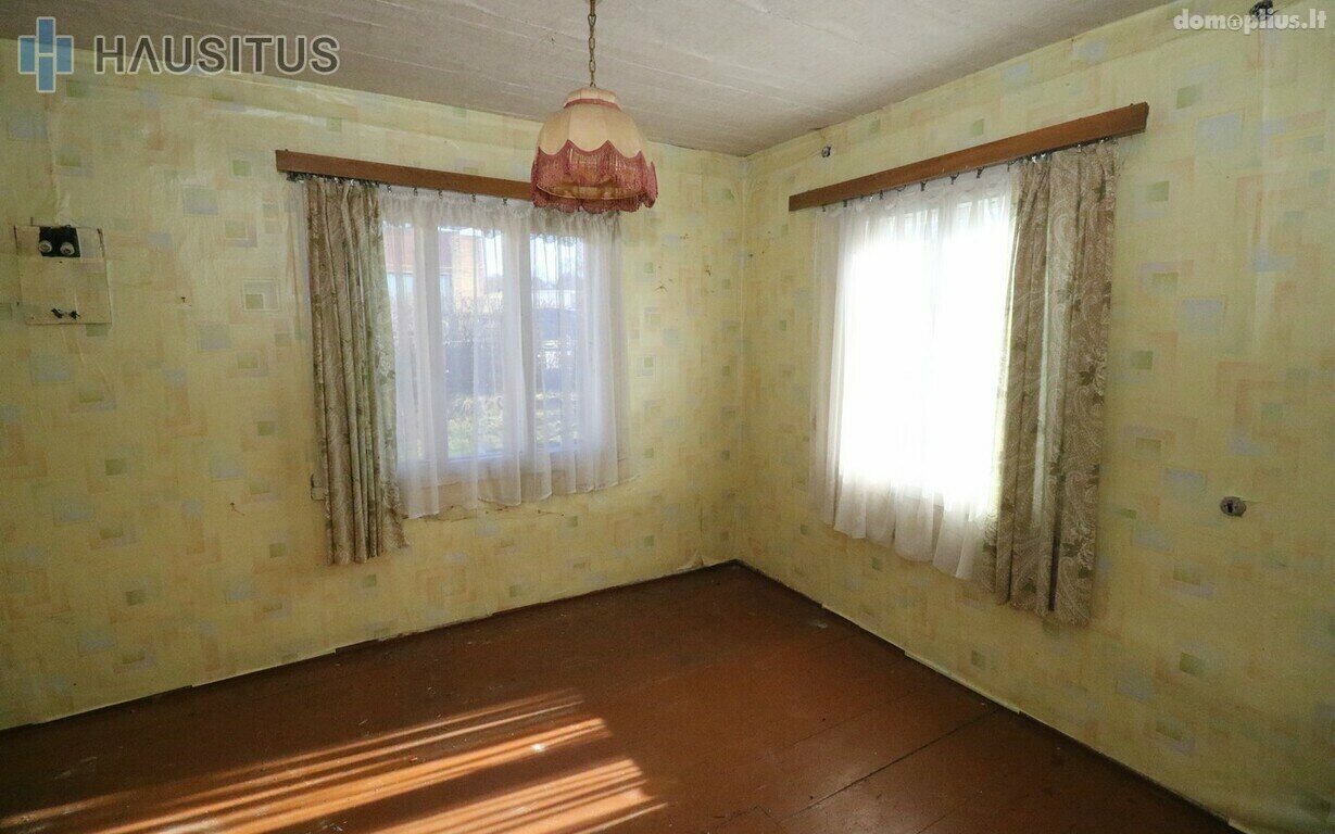Parduodamas gyvenamasis namas Anykščių rajono sav., Anykščiuose, Taikos g.