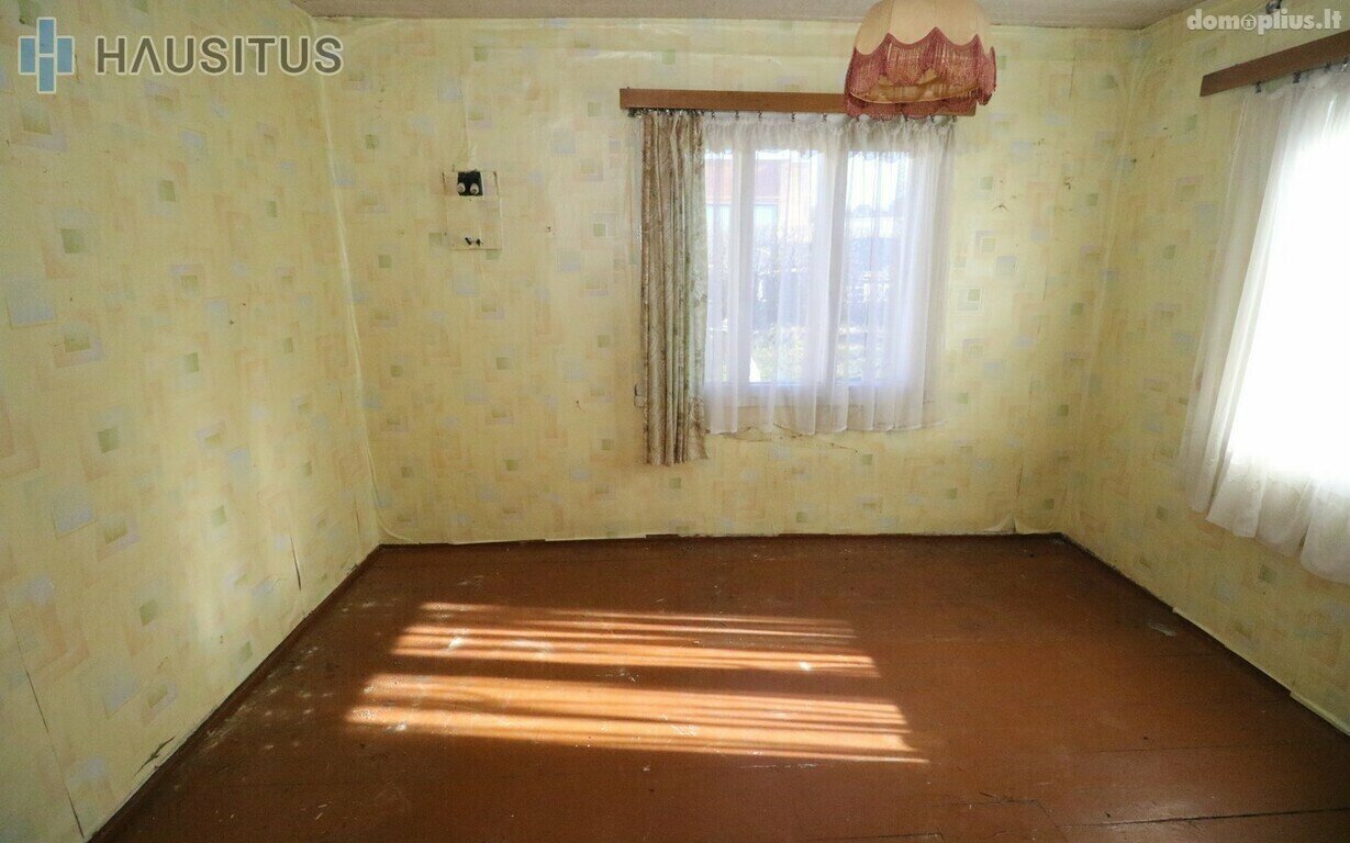 Parduodamas gyvenamasis namas Anykščių rajono sav., Anykščiuose, Taikos g.