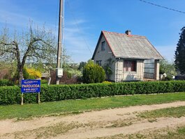 Sodo namas Alytaus rajono sav., Bazoruose, Kriaušių g.