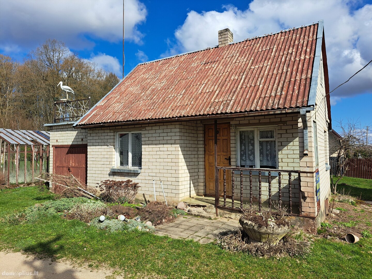 Parduodamas sodo namas Alytaus rajono sav., Bazoruose, Pamiškės g.