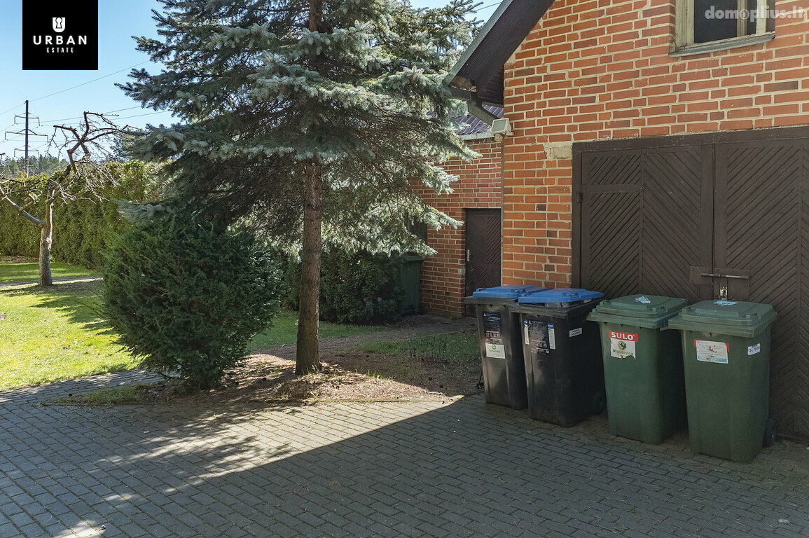 Parduodamas gyvenamasis namas Vilniuje, Lazdynėliuose, Šalnos g.