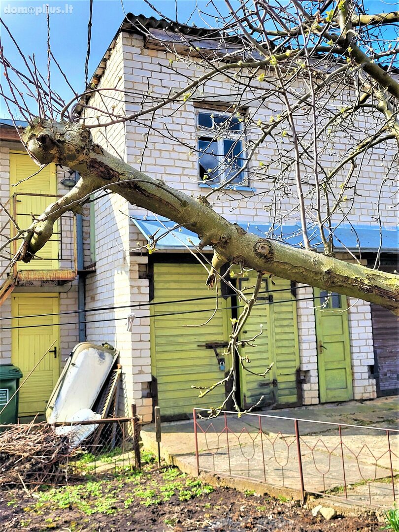 Parduodama gyvenamojo namo dalis Panevėžyje, Skaistakalnyje, Radviliškio g.