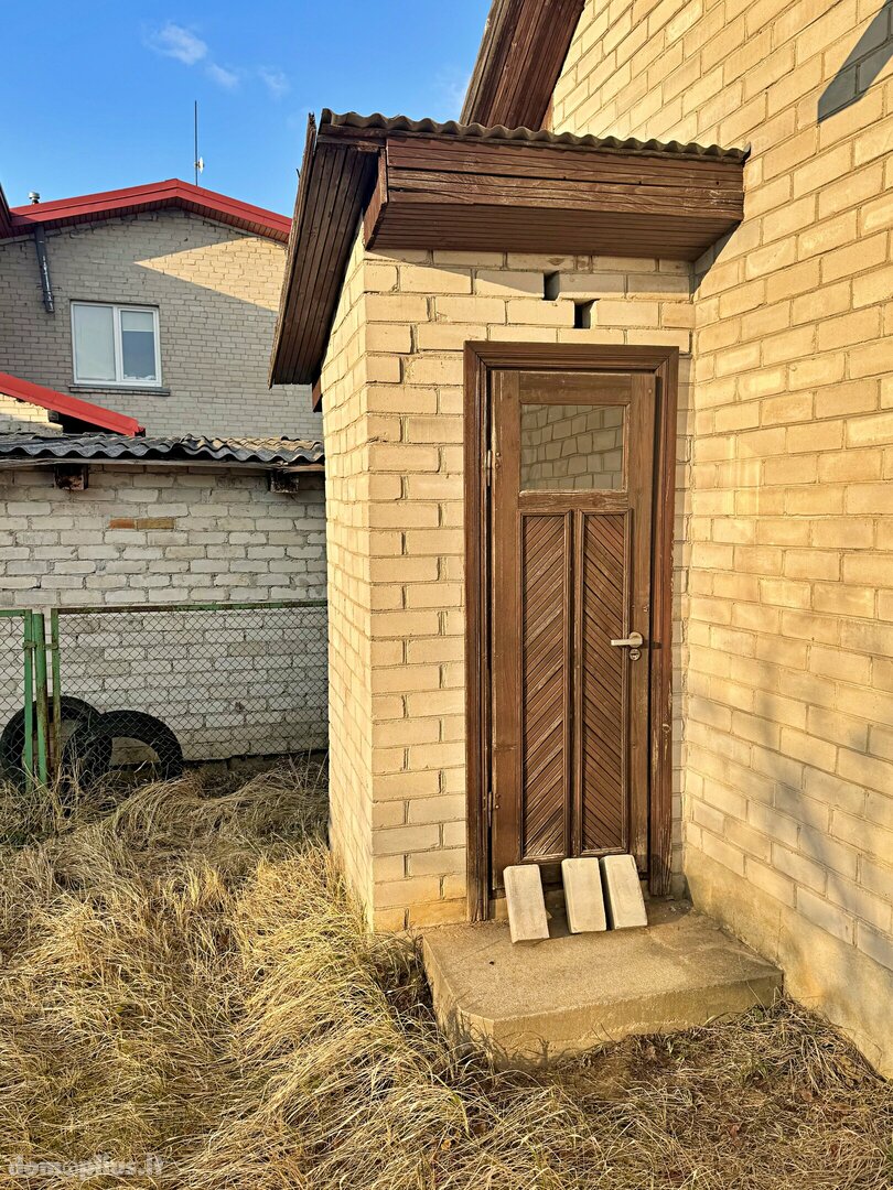 Parduodamas gyvenamasis namas Trakų rajono sav., Lentvaryje, Lentvario g.