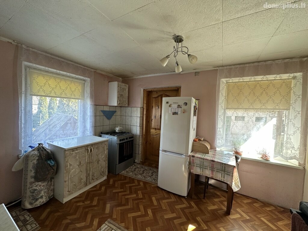 Parduodamas gyvenamasis namas Telšių rajono sav., Tryškiuose, Lazdynų Pelėdos g.