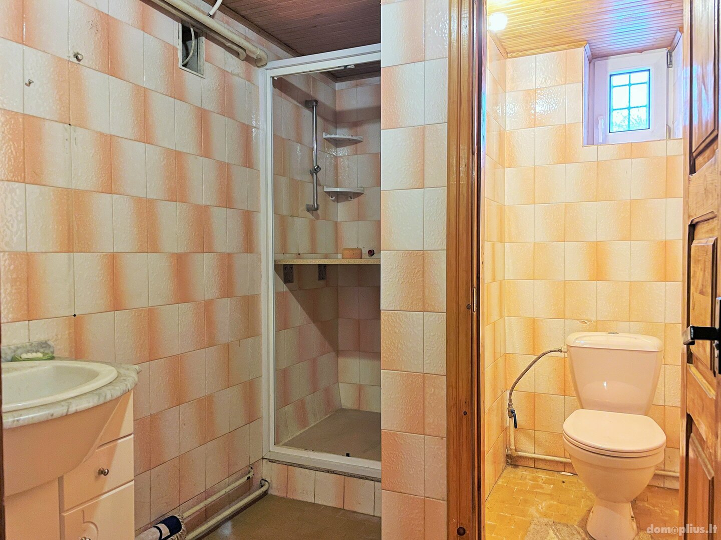 Parduodama gyvenamojo namo dalis Vilniuje, Lazdynėliuose, Šerkšno g.