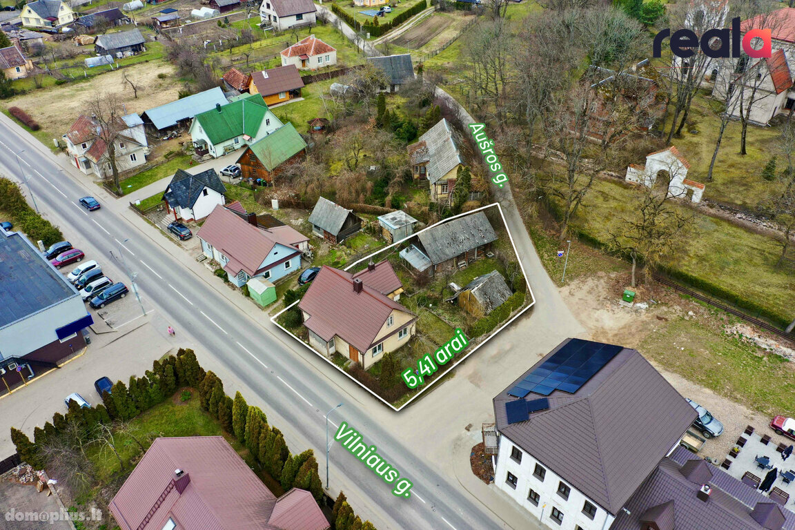 Parduodamas gyvenamasis namas Trakų rajono sav., Aukštadvaryje, Vilniaus g.