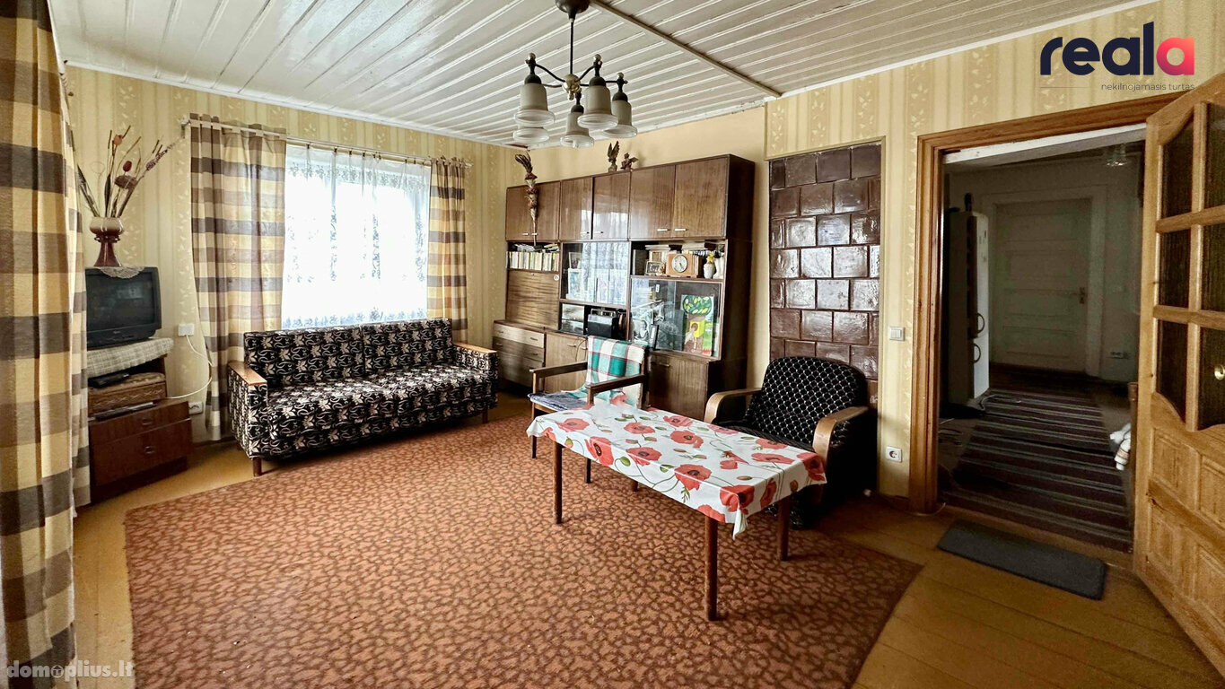 Parduodamas gyvenamasis namas Trakų rajono sav., Aukštadvaryje, Vilniaus g.