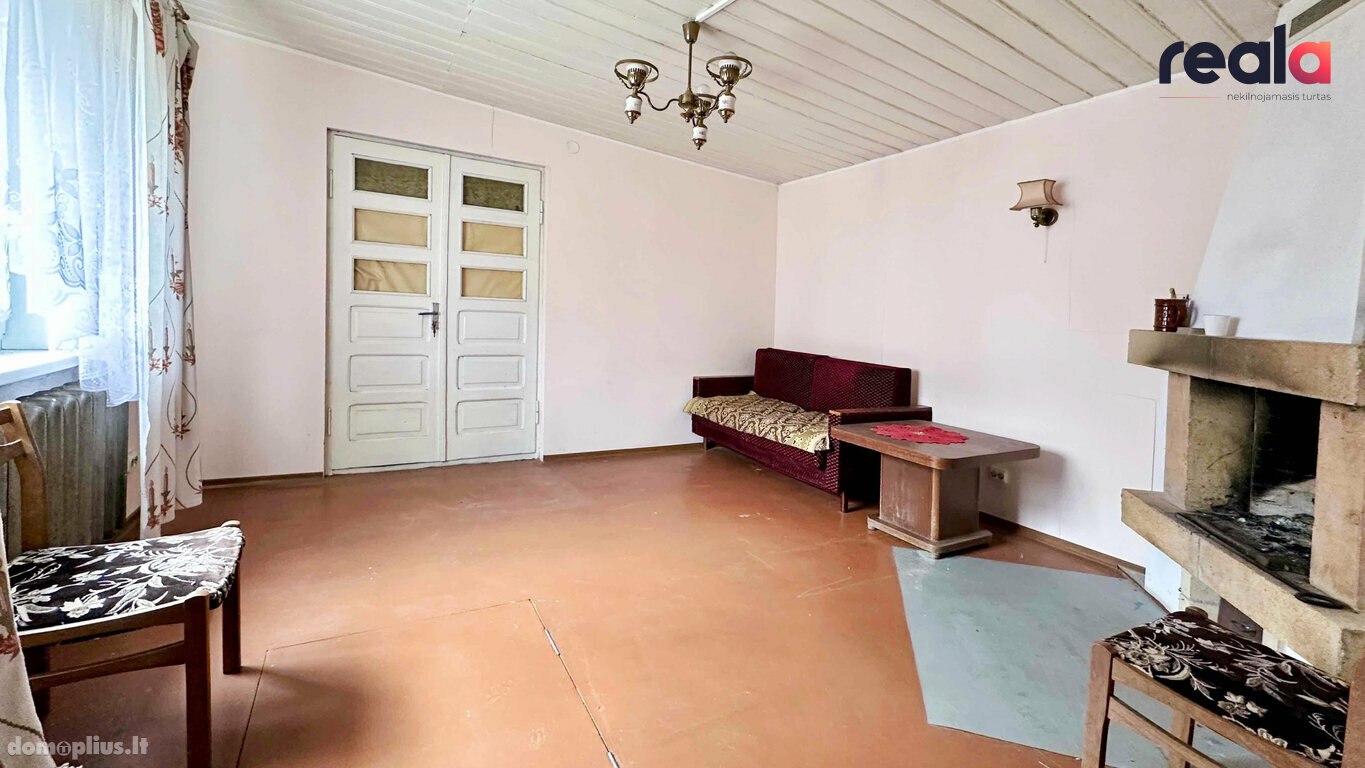 Parduodamas gyvenamasis namas Trakų rajono sav., Aukštadvaryje, Vilniaus g.