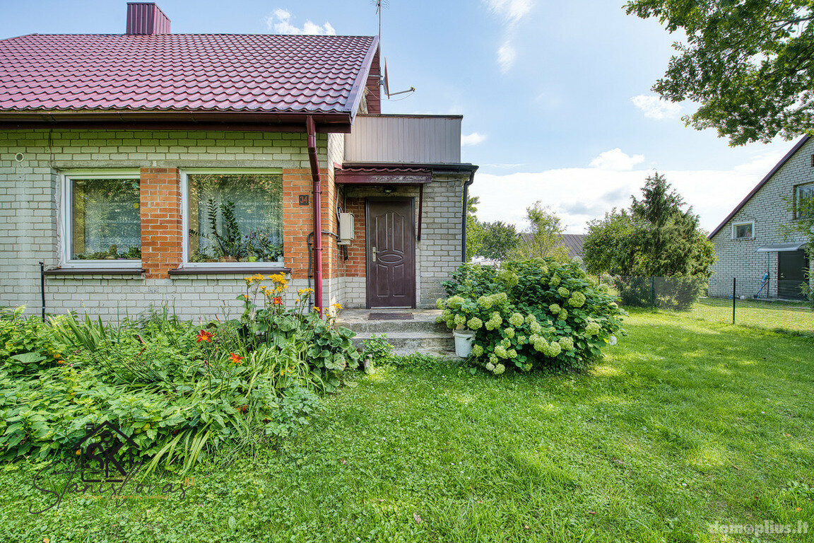 Parduodamas gyvenamasis namas Šilutės rajono sav., Juknaičiuose, Beržų g.