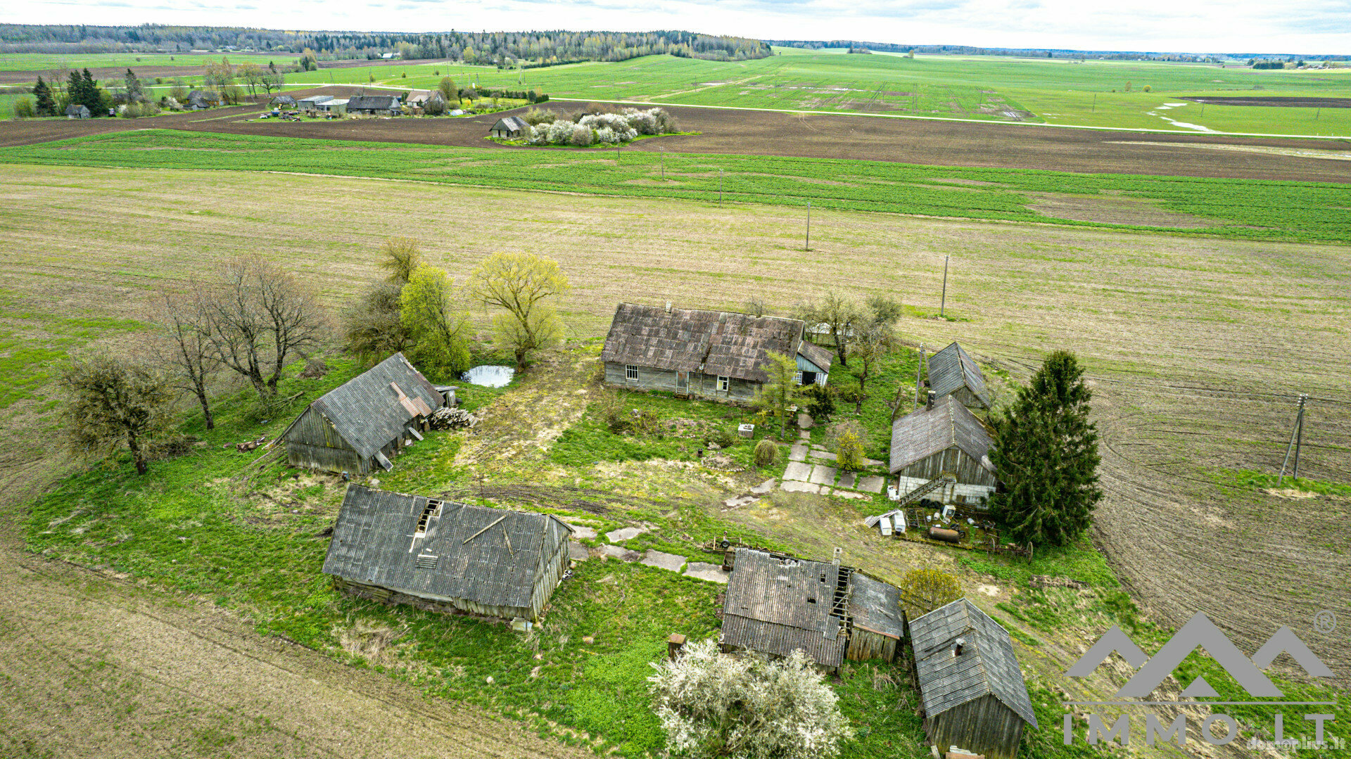 Продаётся yсадьба Kretingos rajono sav., Tuzuose, Kalvų g.