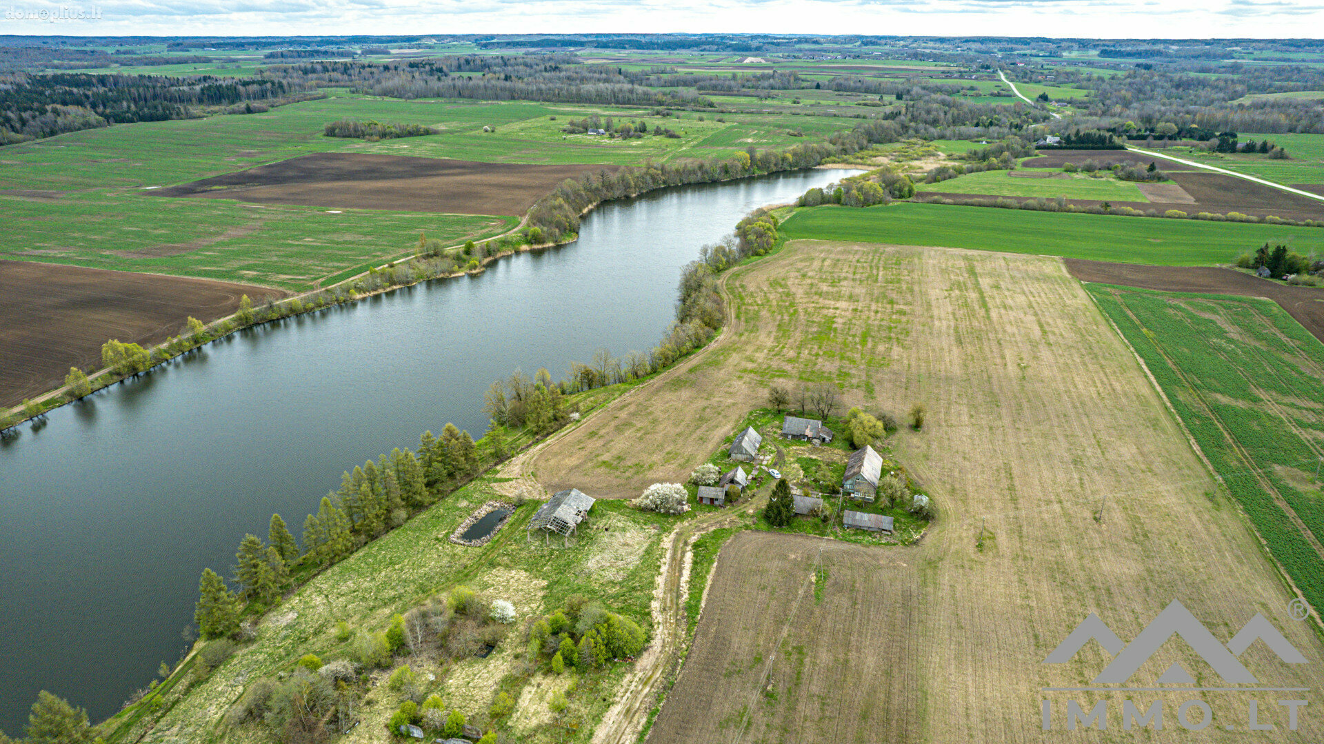 Parduodama sodyba Kretingos rajono sav., Tuzuose, Kalvų g.