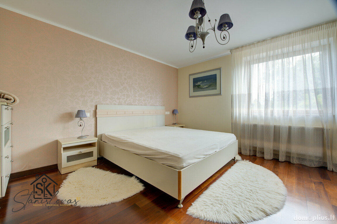Parduodamas gyvenamasis namas Šilutės rajono sav., Šilutėje, Kęstučio g.