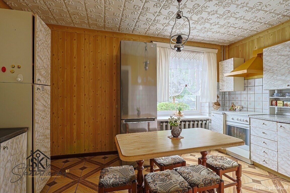 Parduodamas gyvenamasis namas Šilutės rajono sav., Šilutėje, Komunarų g.