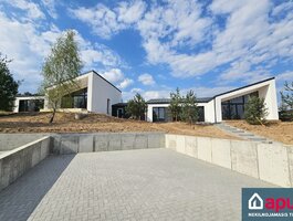 Parduodama gyvenamojo namo dalis Vilniaus rajono sav., Dvaro g.