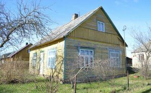 Gyvenamasis namas Akmenės rajono sav., Papilėje, J. Basanavičiaus g.