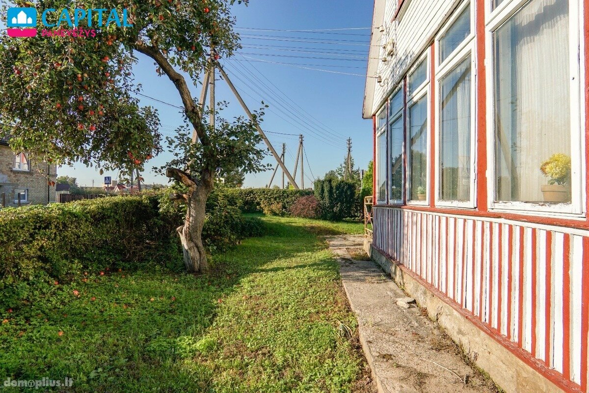 Parduodamas gyvenamasis namas Radviliškio rajono sav., Radviliškyje, Ligoninės g.