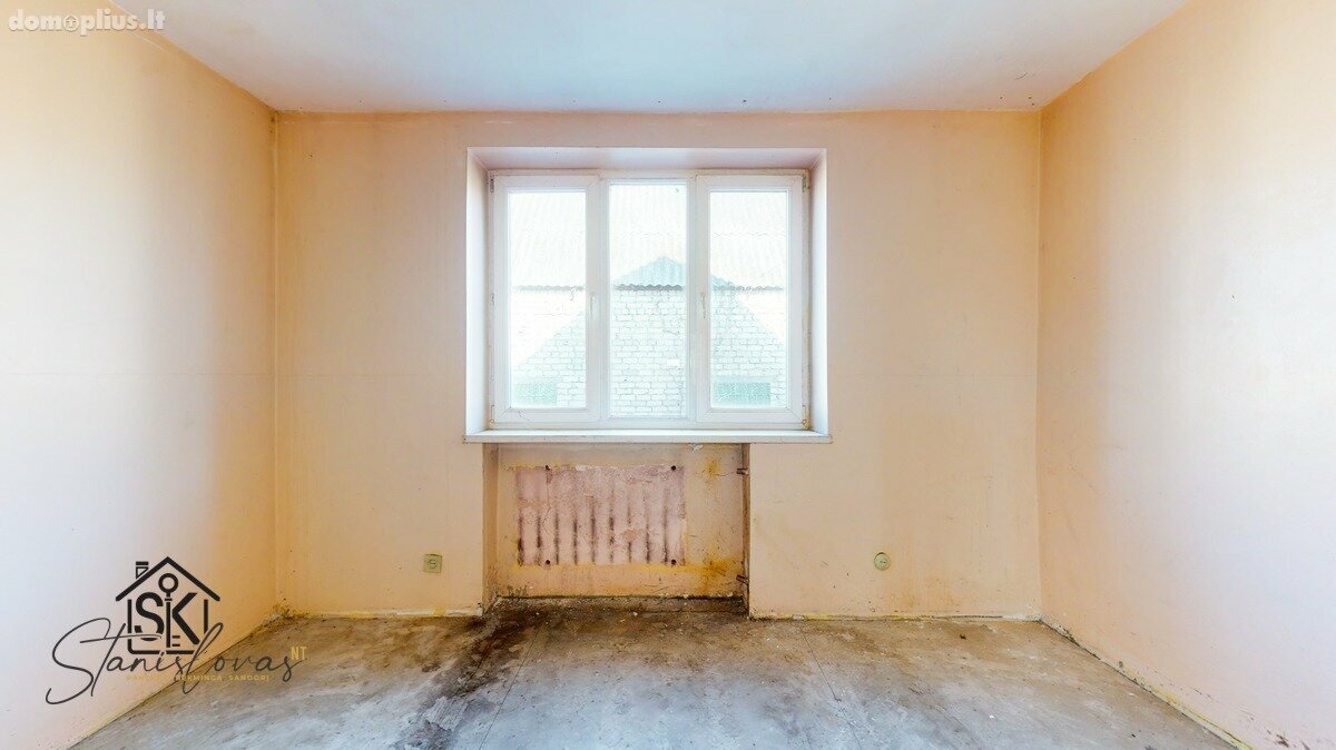 Parduodama gyvenamojo namo dalis Šilutės rajono sav., Šilutėje, Nidos g.