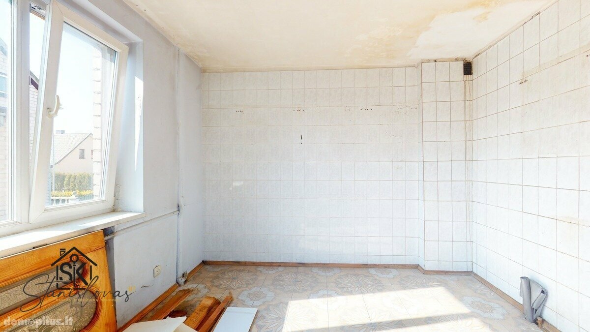 Parduodama gyvenamojo namo dalis Šilutės rajono sav., Šilutėje, Nidos g.