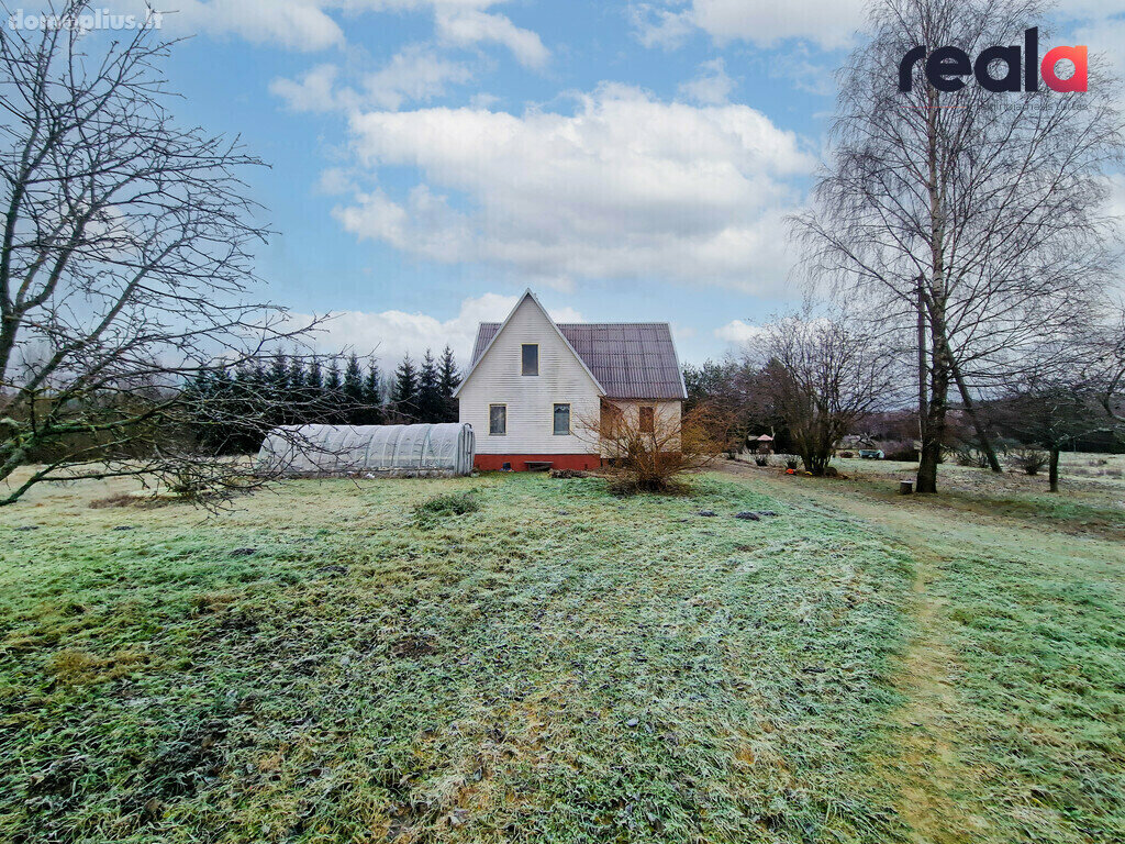 Parduodamas gyvenamasis namas Zarasų rajono sav., Degučiuose