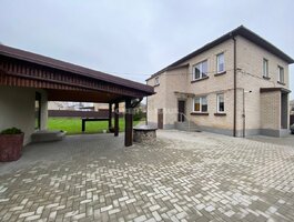 Gyvenamasis namas Šiaulių rajono sav., Ginkūnuose, Šiltnamių g.