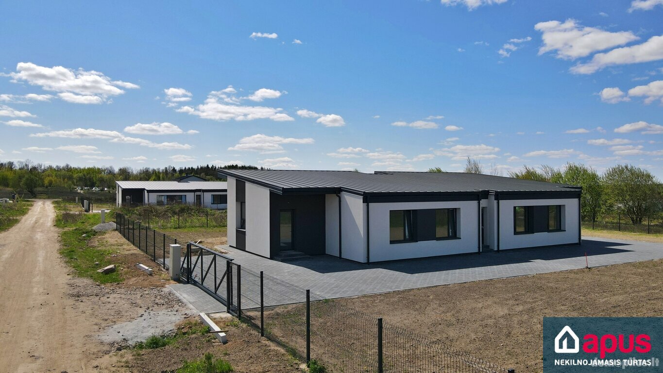 Parduodama gyvenamojo namo dalis Vilniaus rajono sav., Daržininkuose, Svajonių g.