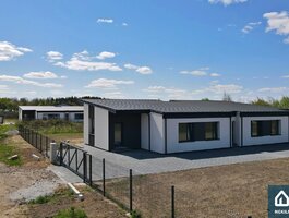 Gyvenamojo namo dalis Vilniaus rajono sav., Daržininkuose, Svajonių g.