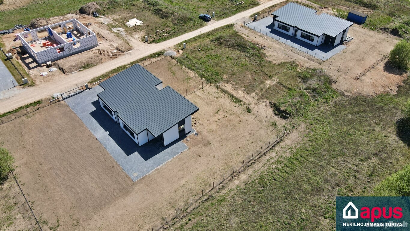 Parduodama gyvenamojo namo dalis Vilniaus rajono sav., Daržininkuose, Svajonių g.