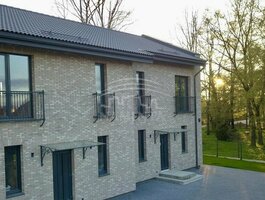 Sublokuotas namas Klaipėdos rajono sav., Ginduliuose