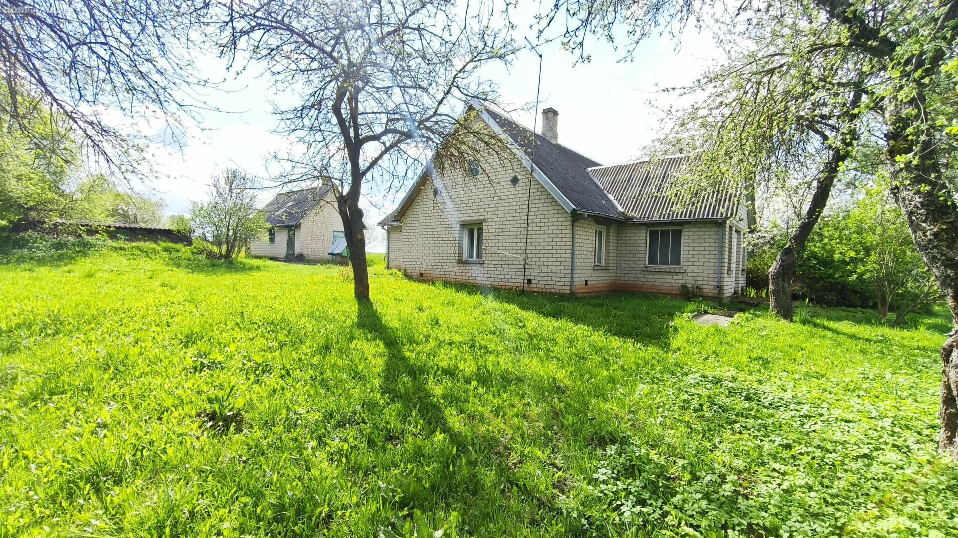 Parduodamas gyvenamasis namas Širvintų rajono sav., Papiernioje, Aušros g.